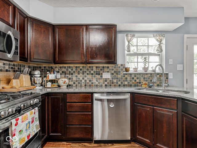 7210 Tappan Drive, Indianapolis, IN 46268