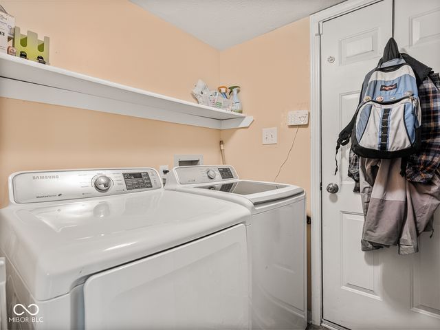 7210 Tappan Drive, Indianapolis, IN 46268
