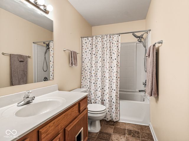 7210 Tappan Drive, Indianapolis, IN 46268