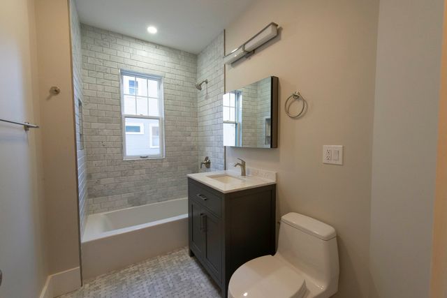 11 Wright St 1, Cambridge, MA 02138