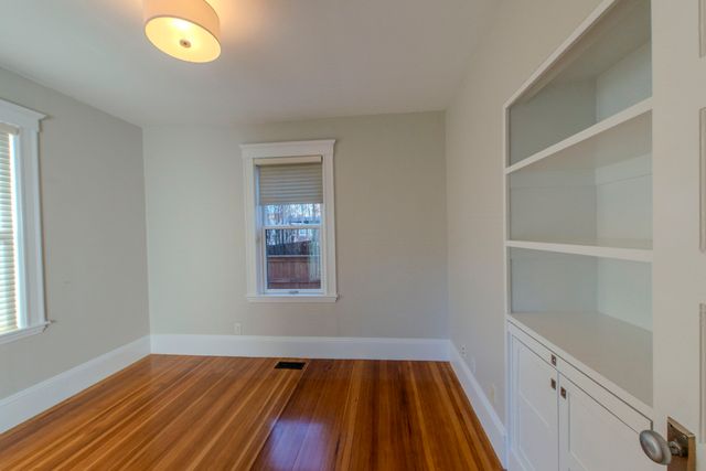 11 Wright St 1, Cambridge, MA 02138