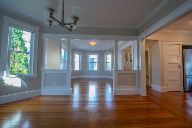 11 Wright St 1, Cambridge, MA 02138