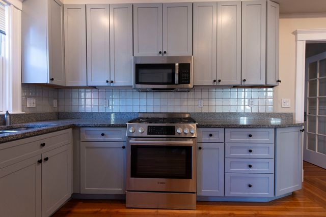 11 Wright St 1, Cambridge, MA 02138