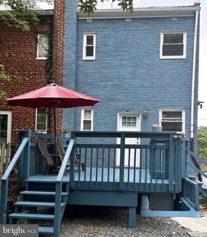 1821 LONGFELLOW ST, Hyattsville, MD 20782
