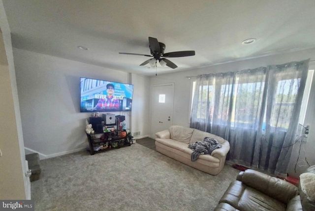 1821 LONGFELLOW ST, Hyattsville, MD 20782