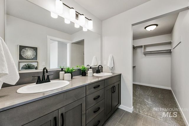 7122 S Gamely Ave, Meridian, ID 83642