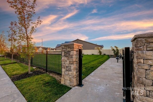 7122 S Gamely Ave, Meridian, ID 83642