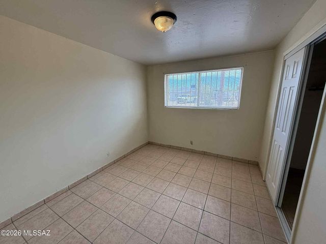 705 W Irvington Road, Tucson, AZ 85714