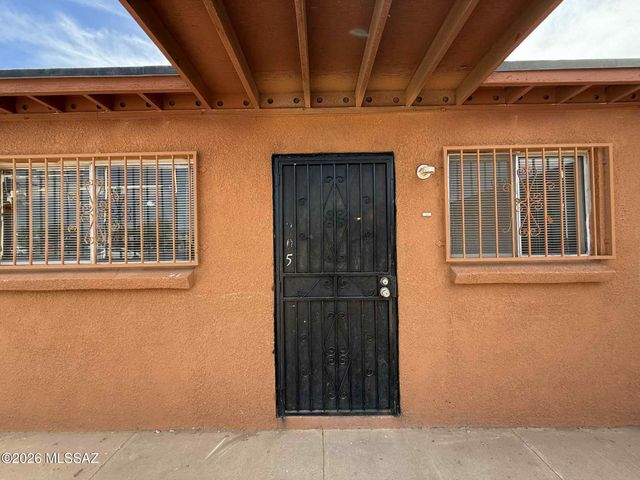705 W Irvington Road, Tucson, AZ 85714
