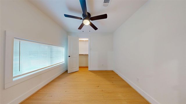 9114 Hueni Road, Houston, TX 77365