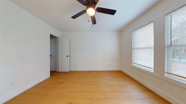 9114 Hueni Road, Houston, TX 77365