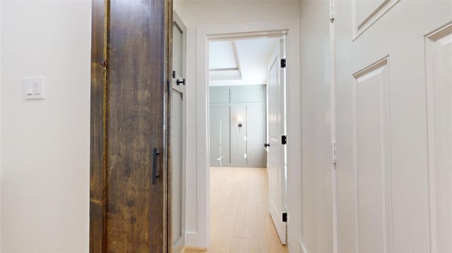 9114 Hueni Road, Houston, TX 77365