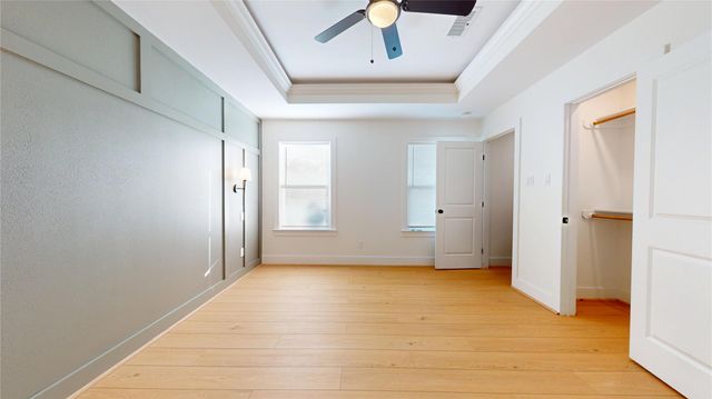 9114 Hueni Road, Houston, TX 77365