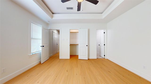 9114 Hueni Road, Houston, TX 77365