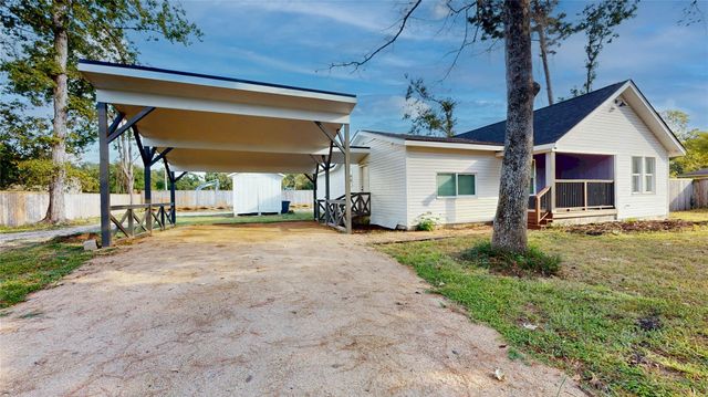 9114 Hueni Road, Houston, TX 77365