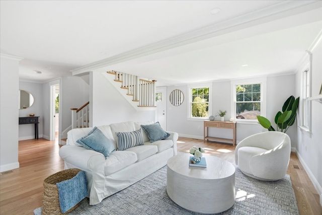 36 Smith Rd, Hingham, MA 02043