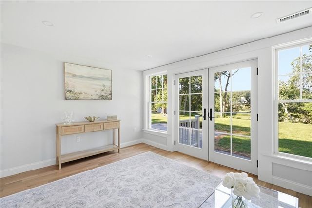 36 Smith Rd, Hingham, MA 02043