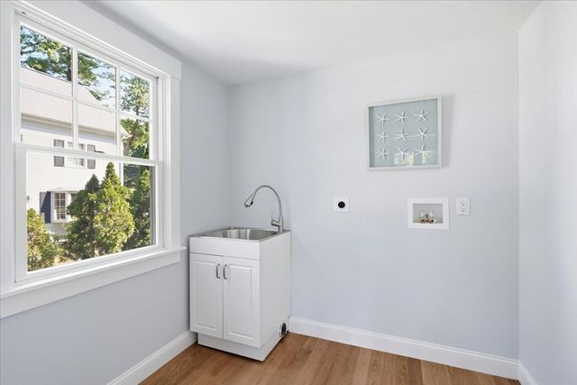 36 Smith Rd, Hingham, MA 02043