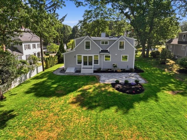 36 Smith Rd, Hingham, MA 02043