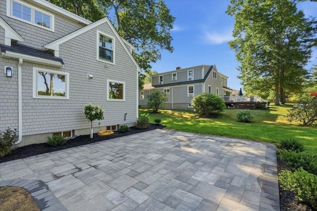 36 Smith Rd, Hingham, MA 02043