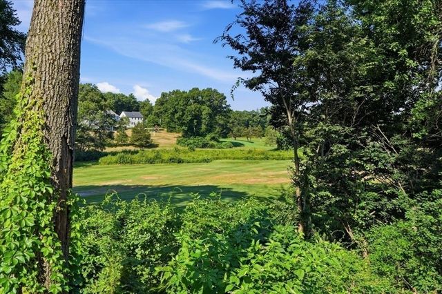 36 Smith Rd, Hingham, MA 02043