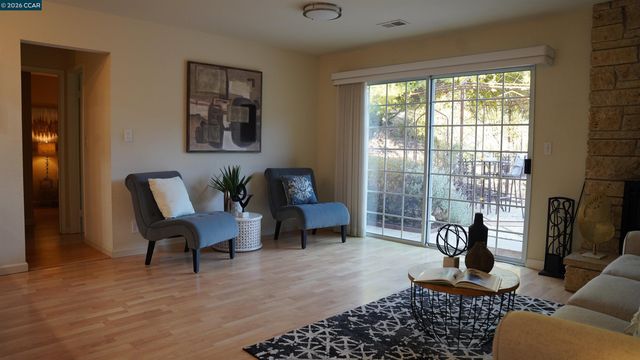 2531 Moraga Dr, Pinole, CA 94564