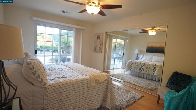 2531 Moraga Dr, Pinole, CA 94564