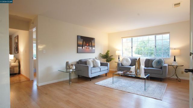 2531 Moraga Dr, Pinole, CA 94564