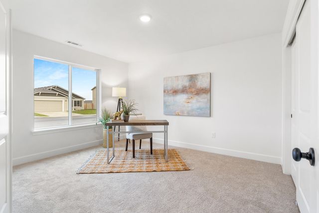 4098 SW Pumice Avenue 77, Redmond, OR 97756