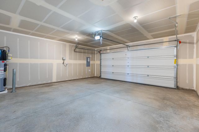 4098 SW Pumice Avenue 77, Redmond, OR 97756