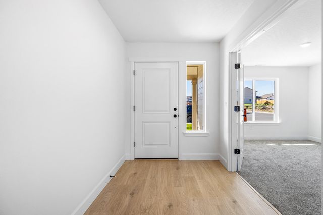 4098 SW Pumice Avenue 77, Redmond, OR 97756