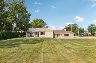 9205 S Chicago ROAD, Oak Creek, WI 53154