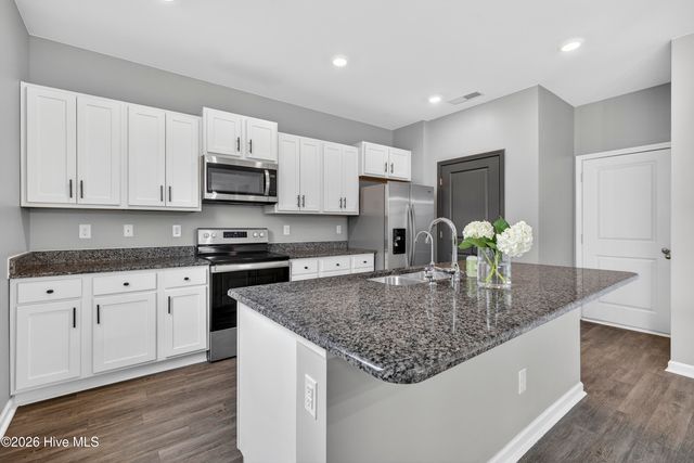 825 Seathwaite Lane SE, Leland, NC 28451