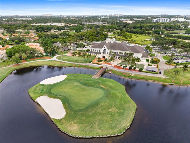 3938 Redondo Court, Boca Raton, FL 33487