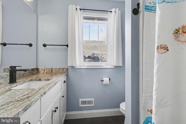 467 HAMILTON CT, Manheim, PA 17545