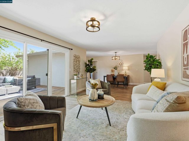 352 Donegal Way, Martinez, CA 94553