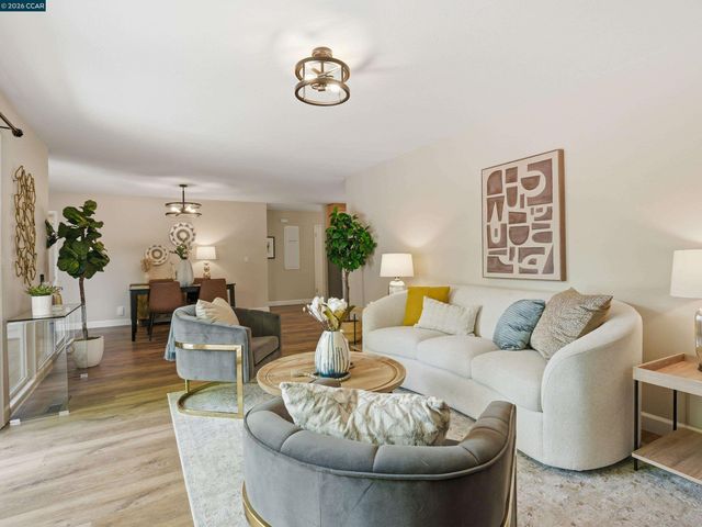 352 Donegal Way, Martinez, CA 94553