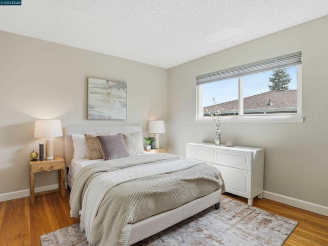 352 Donegal Way, Martinez, CA 94553