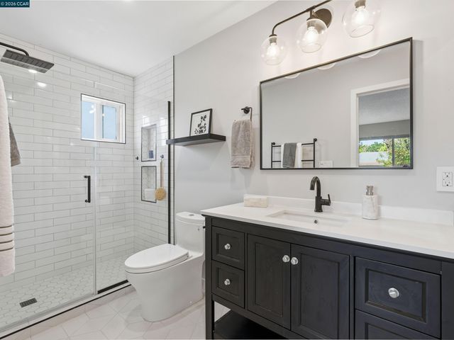 352 Donegal Way, Martinez, CA 94553