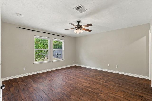 106 N Boardwalk Street, Stillwater, OK 74075
