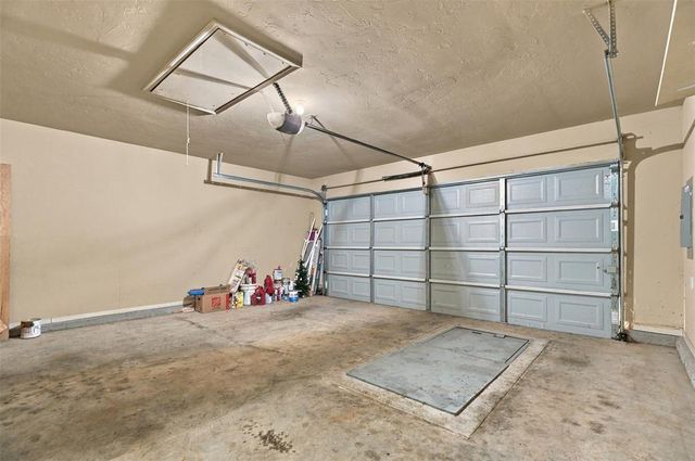106 N Boardwalk Street, Stillwater, OK 74075