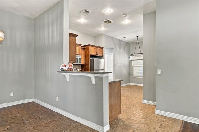 106 N Boardwalk Street, Stillwater, OK 74075
