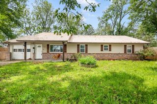 1208 Jo Lynn Street, Siloam Springs, AR 72761