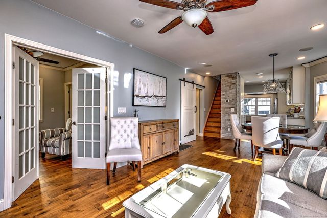 32 Wall Street, Milford, CT 06460