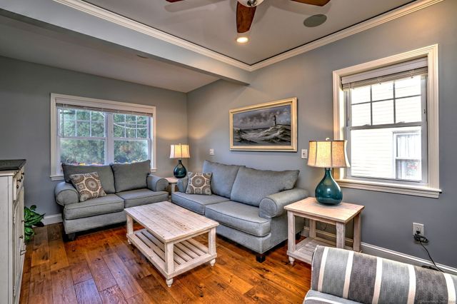 32 Wall Street, Milford, CT 06460