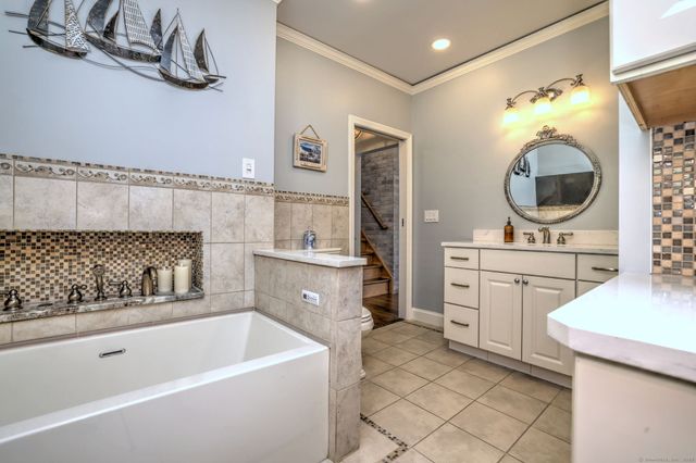 32 Wall Street, Milford, CT 06460