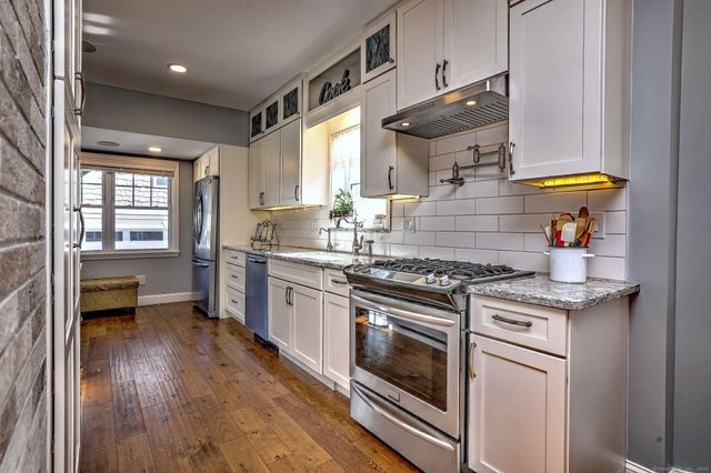 32 Wall Street, Milford, CT 06460