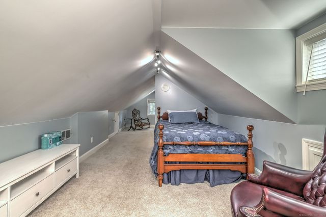 32 Wall Street, Milford, CT 06460