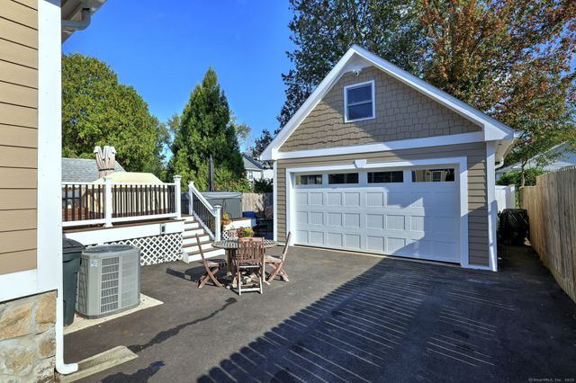 32 Wall Street, Milford, CT 06460