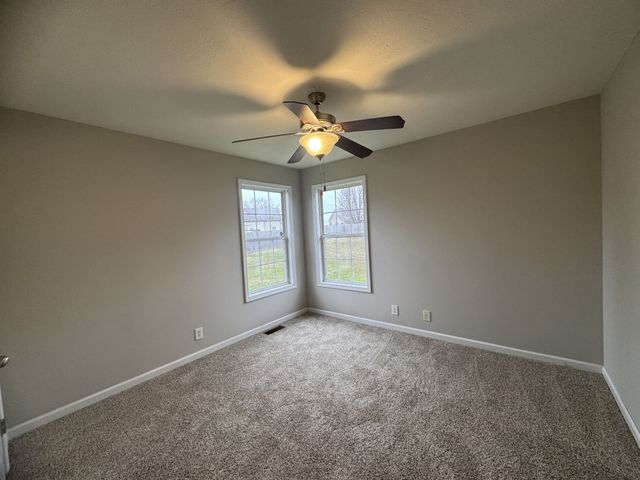 3216 Twelve Oaks Blvd, Clarksville, TN 37042